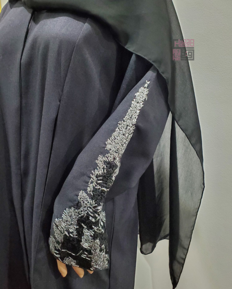 Embroidered Black Abaya