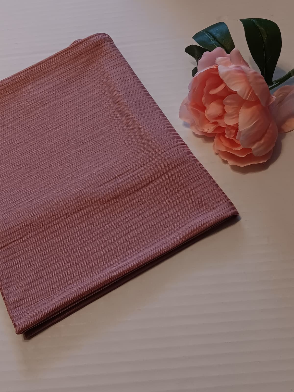 Ribbed Jersey Hijab in pink mauve