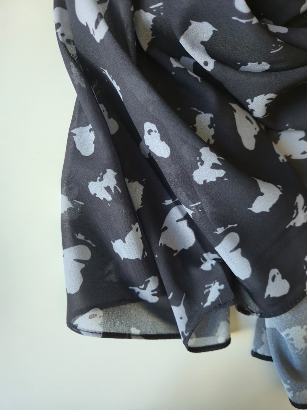 Printed Chiffon Hijab - Hearts