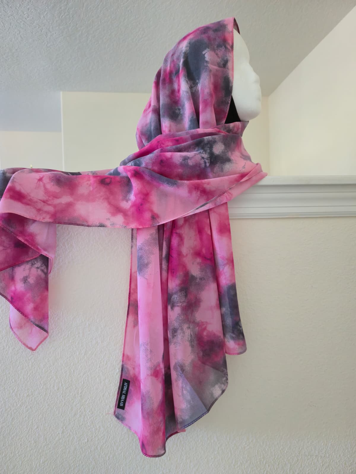 Printed Chiffon Hijab - TieDye Pink