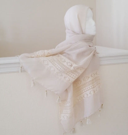 Viscose Lace and Tassel Hijab