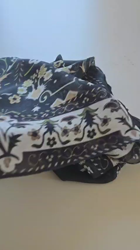 Modal Print - Midnight Paisley