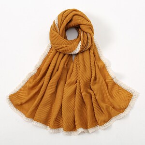 Crinkle Pleated Hijab with Lace